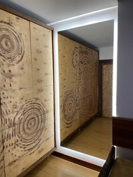 Lustro Model A z piaskowaną ramą i podświetleniem LED